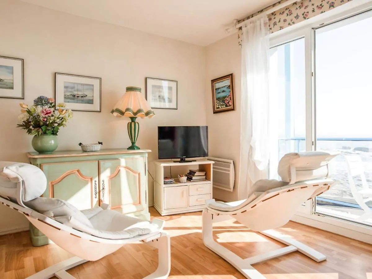 Apartment Hoedic By Interhome Quiberon